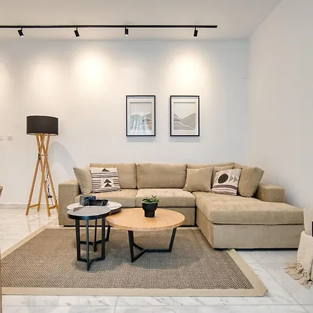 Prestige 103 1 Bed Пафос